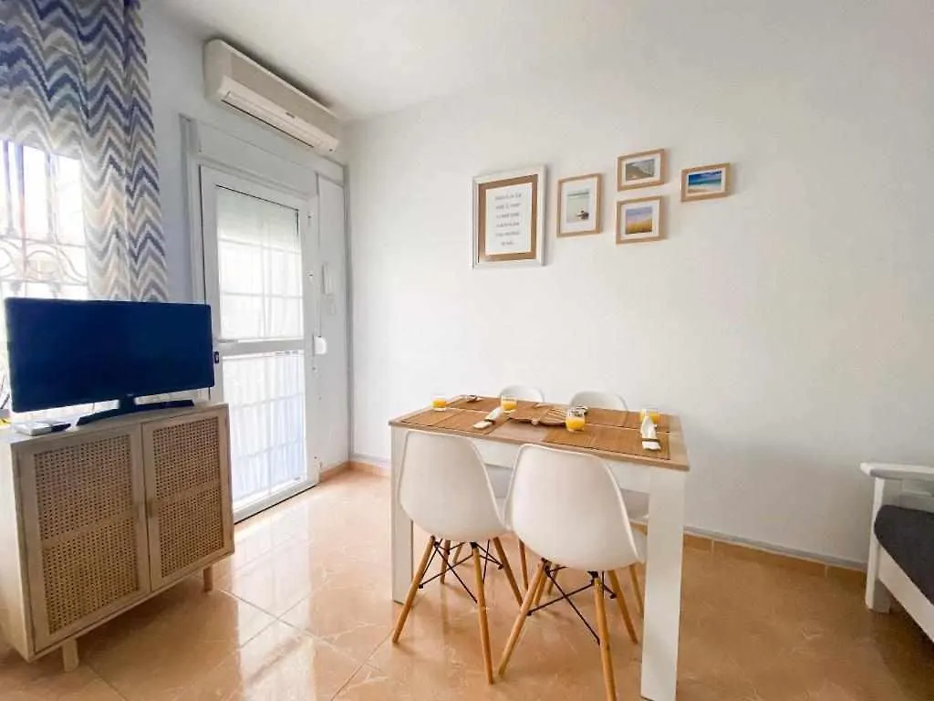 Rentaly Vacations Carihuela Torremolinos 0*,